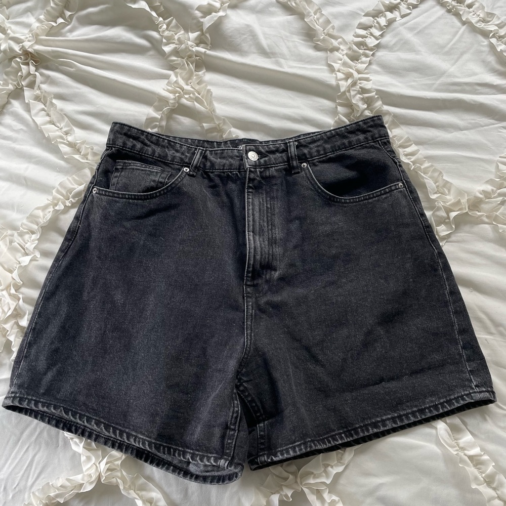 Zara High Waisted Mom Jean Shorts